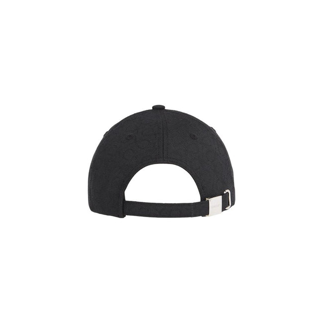 Black Recycled Polyester Cap (Baseball Hat)Discover the women’s visor cap by Calvin Klein, an elegant and practical accessory for any occasion. Made from 100% recycled polyester, this cap not only offers a modern look with its jacquard monogram design but