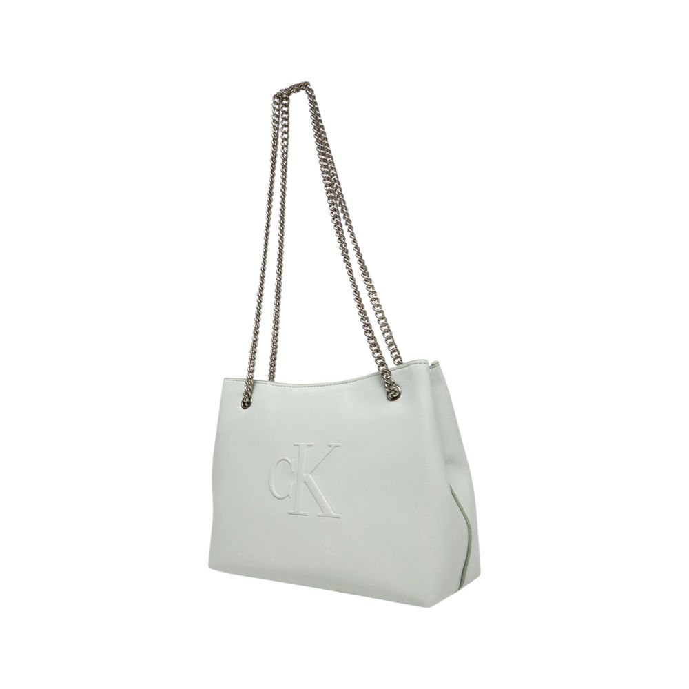 Gray Polyethylene HandbagDiscover the Calvin Klein Jeans SCULPTED CHAIN SHOULDER medium handbag for women, an elegant and versatile accessory perfect for any occasion. Made from 100% polyurethane, this bag combines style and functionality. Its soft struct