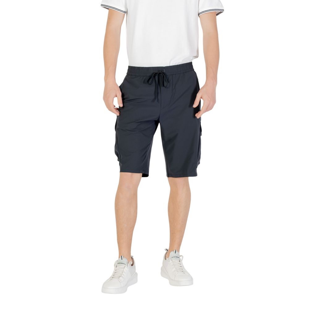 Blue Polyester Bermuda ShortsDiscover the Boss S_Urbanex-Cargo men’s bermuda shorts, made from 100% polyester for lightweight comfort. These shorts feature practical side pockets, making them ideal for a casual and functional look. The elastic waistband w