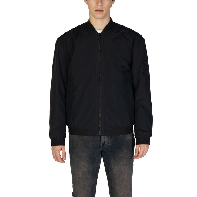 Black Polyamide Jackets & CoatThe Boss Olmec 10269898 01 50536798 men’s jacket is the perfect choice for those seeking a contemporary and refined style. Crafted from a premium blend of 75% polyamide and 25% cotton, it offers durability, lightweight comfor