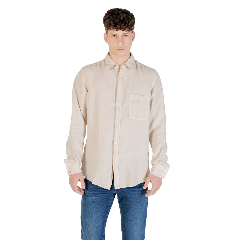 Beige Linen ShirtDiscover the Boss Relegant long-sleeve shirt for men, an essential piece for your wardrobe. Made from 100% linen, this shirt offers a fresh and lightweight feel, perfect for warmer days. Its elegant design features a comfortable fit and r