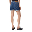 Blue Cotton ShortDiscover the Calvin Klein Jeans MOM SHORT J20J225512 women’s shorts, an essential piece for your summer wardrobe. Made from 99% cotton and 1% elastane/lycra, these shorts provide exceptional comfort and a perfect fit. The high-waisted des