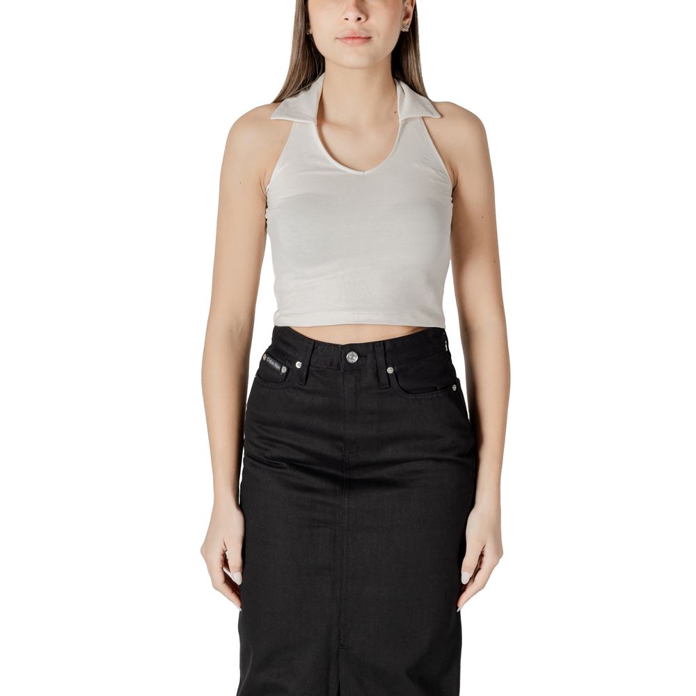 Beige Cotton TopDiscover the Calvin Klein Jeans HALTERNECK POLO COLLAR TOP J20J225320, a women’s t-shirt and tank top made from high-quality materials, featuring 97% cotton and 3% elastane/lycra. This piece stands out with its elegant and modern design, p