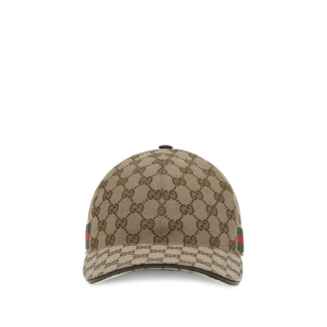 Beige Cotton Cap (Baseball Hat)Baseball Hat by Gucci, jacquard print with iconic GG supreme motif, adjustable back strap, two-tone webing bands on side panels. Season: AW25 Composition: 16% Cotton 68% Polyester 16% Polyamide MADE IN ITALYBeige Cotton Cap