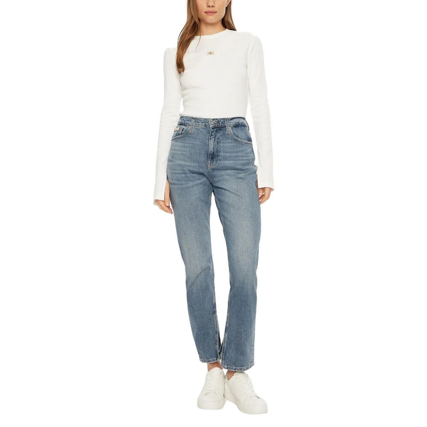 Blue Cotton Slim Fit JeanThe Calvin Klein Jeans AUTHENTIC SLIM STRAI J20J224508 women’s slim jeans are a must-have for every modern wardrobe. Made with high-quality materials, consisting of 79% cotton, 20% recycled cotton, and 1% elastane, these jeans pro