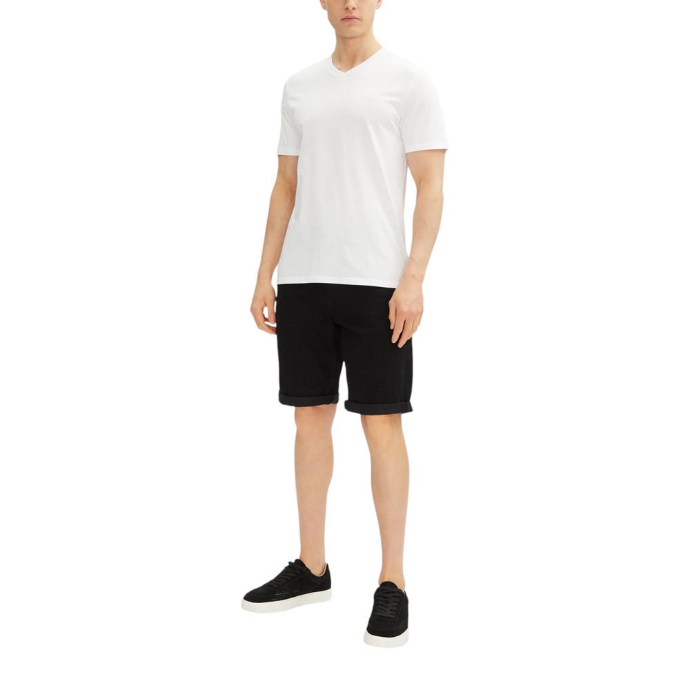 Black Cotton Bermuda ShortsDiscover the Calvin Klein Jeans SLIM J30J327514 men’s bermuda shorts, crafted from a high-quality blend that includes 94% cotton, 4% elastomultiester, and 2% elastane/lycra. These bermuda shorts feature a slim fit that enhances