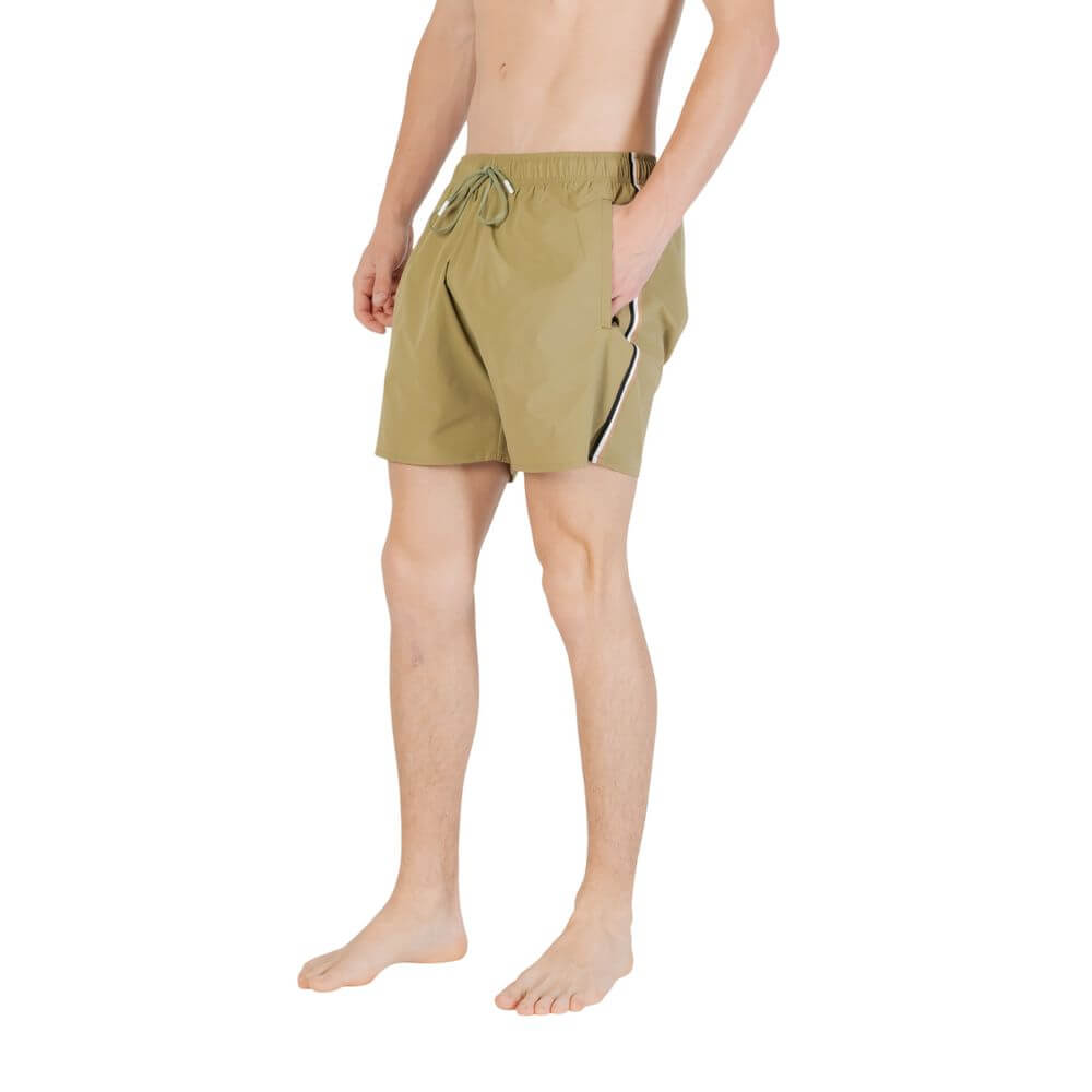 Green Polyester Swim ShortDiscover the Boss men’s swim shorts, model 10239741 50491594, made from 100% polyester for durability and comfort. These swim shorts are perfect for beach or pool days, thanks to their comfortable fit and elegant design. They fea