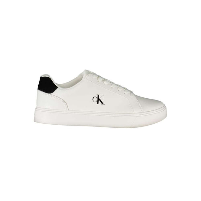 White Leather Men SneakerUnleash your athletic edge with this sleek pair of Calvin Klein sneakers. Boasting a daring fusion of classic design and contemporary flair, each shoe features a bold white palette contrasted with striking black accents. The remov