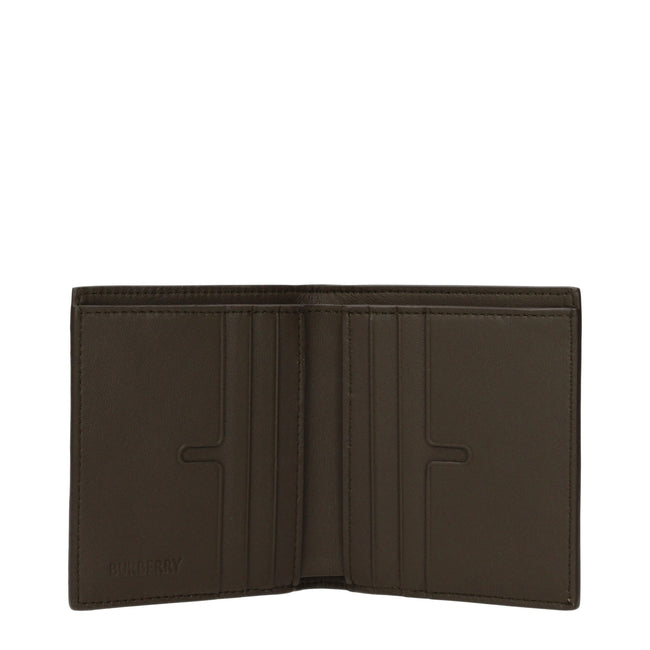 Beige Fabric WalletDescription: The product with MPN 8099514 and code F82486 fabric in beige is a wallets designed by Burberry. Additional Info: Style: Casual Card holder(s): 6 Measurements: 1.5×9.5×10.5 cm Compartments: 3 Secondary color: Sand MPN: 80995