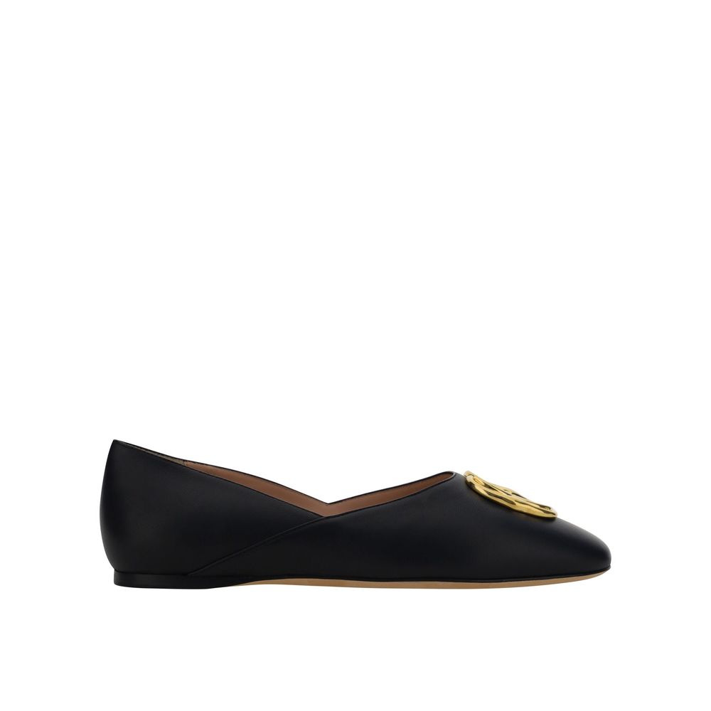 Black Calfskin Ballet FlatsDescription: – Composition: 100% calf leather – Inner: Leather – Insole: Leather – Sole: Leather – Round toe – Slip on – Iconic metal logo monogram – Made in Italy – Gender: WOMEN –Black Calfskin Ballet Flats${tagsBallyAulae Bla