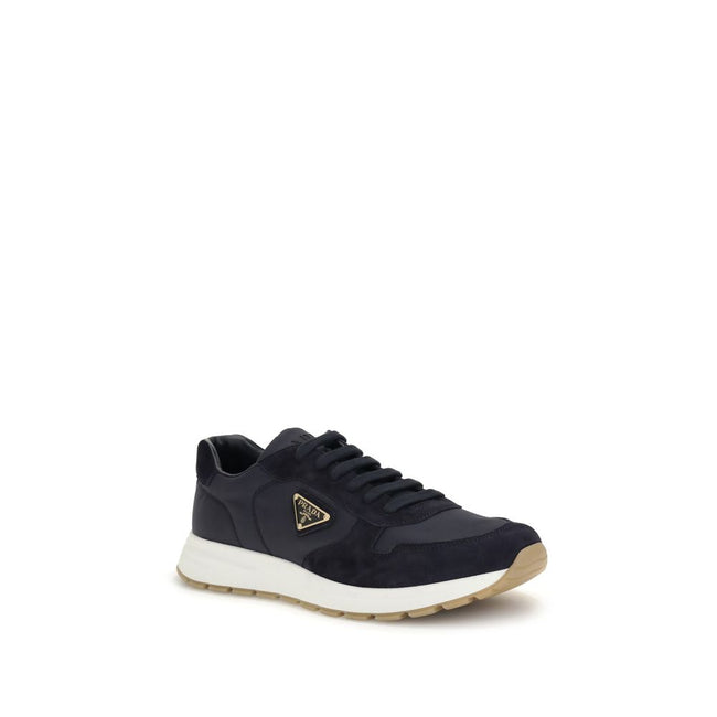 Blue Recycled Polyamide Athletic SneakersPrax 01 re-nylon Sneakers by Prada blend contemporary aesthetics and innovative materials. The upper with nylon lace loops lends a technical, modern look, enhanced by the enameled metal triangle logo and screen-pri