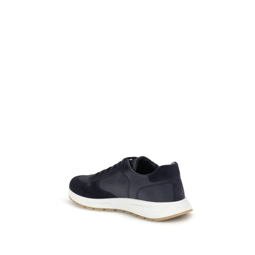 Blue Recycled Polyamide Athletic SneakersPrax 01 re-nylon Sneakers by Prada blend contemporary aesthetics and innovative materials. The upper with nylon lace loops lends a technical, modern look, enhanced by the enameled metal triangle logo and screen-pri