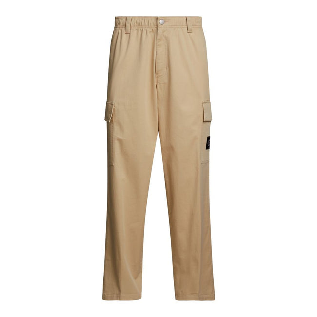 Beige Recycled Cotton PantThe Calvin Klein Jeans REGULAR STRAIGHT J30J326829 men’s trousers offer a regular/comfort fit, perfect for those seeking both style and practicality. Made from 97% regenerated cotton and 3% elastane/lycra, they provide a soft tou