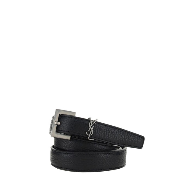 Black Calf Leather Bos Taurus Regular BeltSaint Laurent’s Cassandre leather Belt is a refined accessory that combines elegance and character. Made of grained leather, it stands out for its unique and sophisticated texture. The square buckle with a clean d