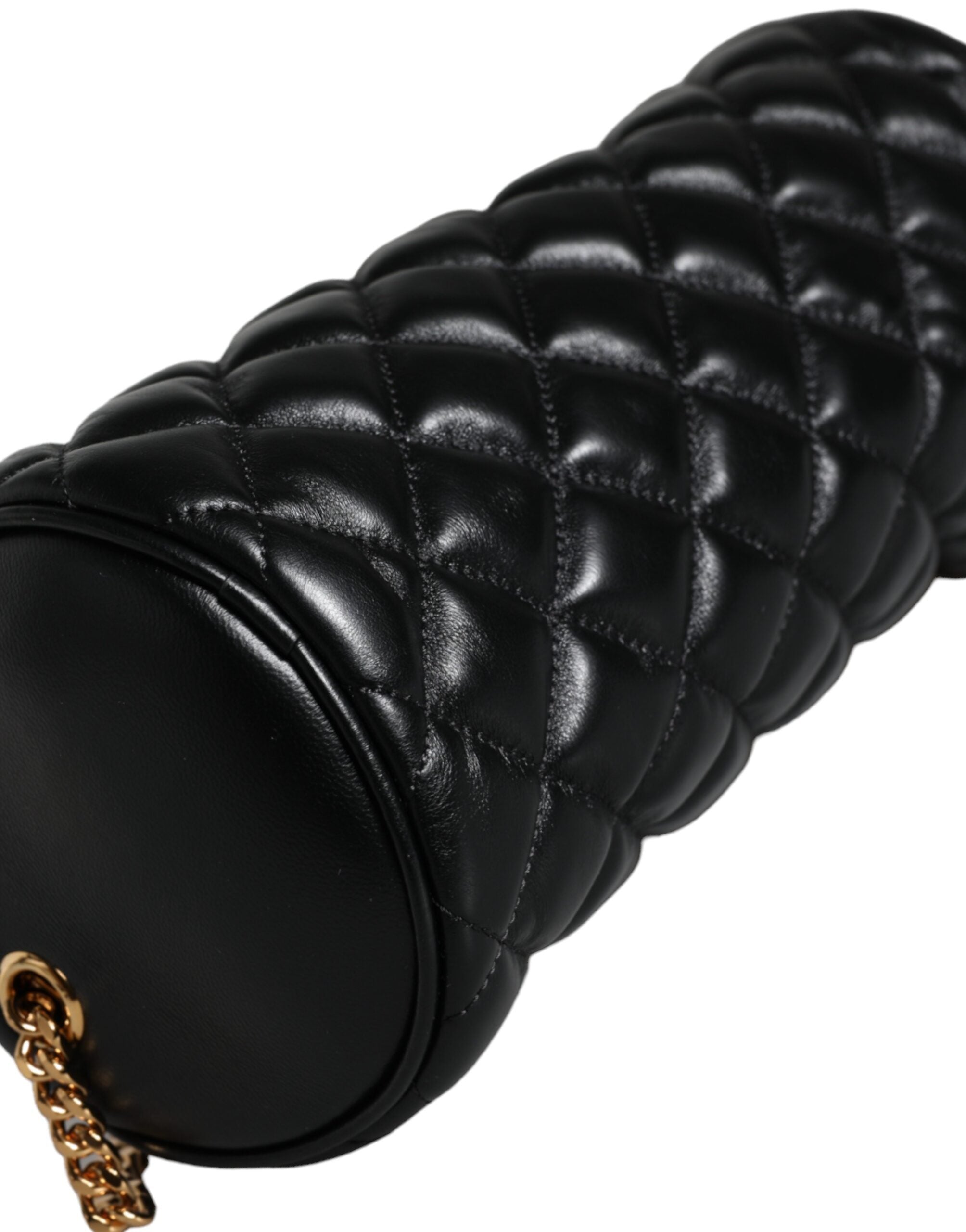 Black Mini Quilted Lambskin Leather Crossbody Sling Borse BagVERSACE Absolutely stunning, 100% Authentic brand new Versace bag. Brand logo, solid color, crossbody strap, and zipper fastening.Model: Crossbody bagColor: BlackMaterial: AOS 100%, 60% Cotton,