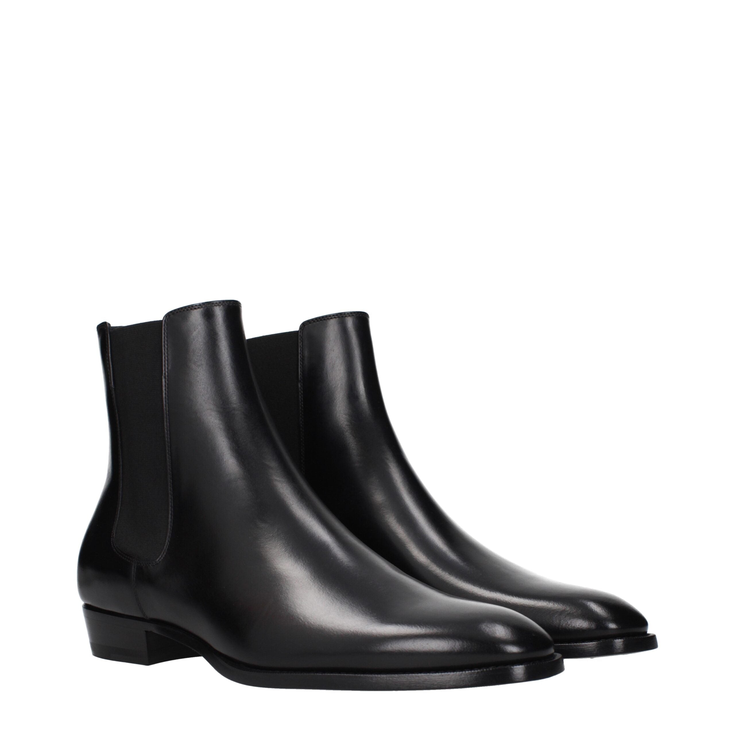 Schwarze Leder Stiefeletten mit spitzer Kappe von Celine
