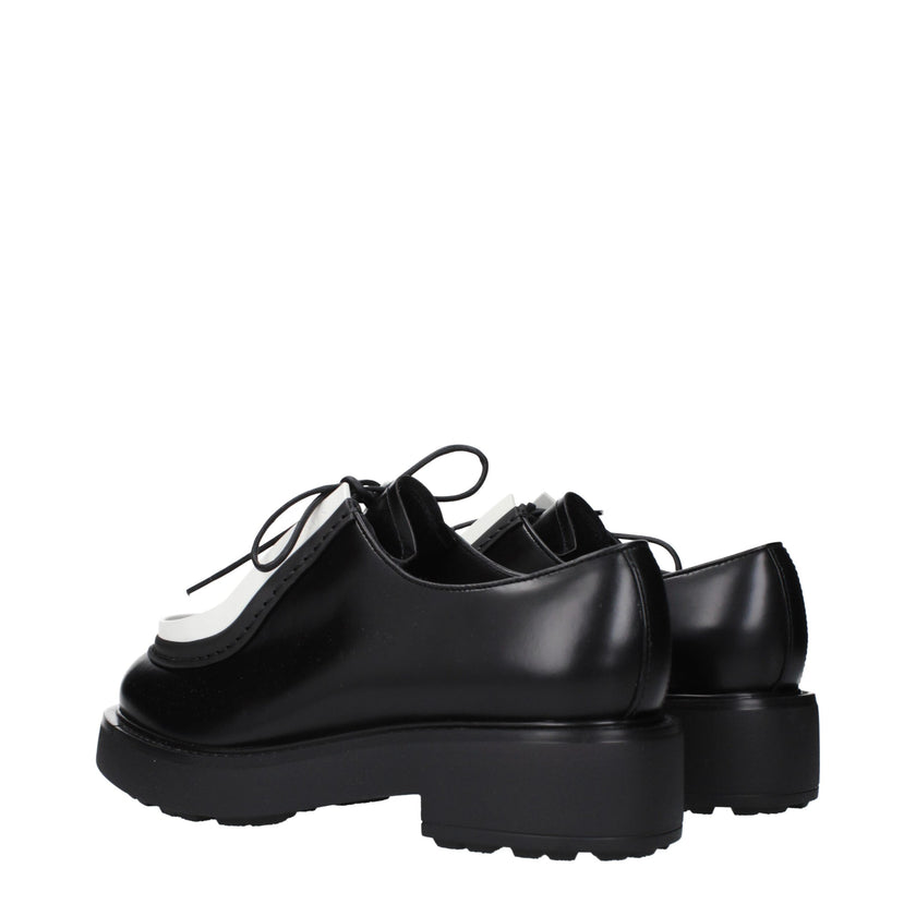 Black Leather Oxfords And DerbiesDescription: The product with MPN 1E280N055050F0967 and code F84747 leather in black is a lace up and monkstrap designed by Prada. It has features like side logo.Black Leather Oxfords And Derbies${tagsPradaAulae Black Leat