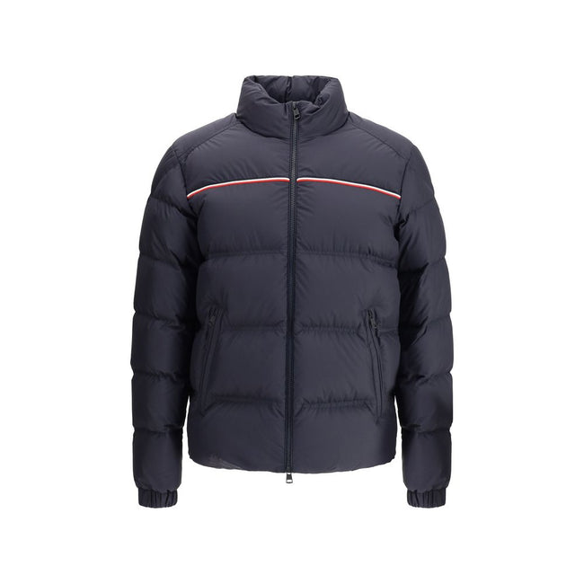 Bouvaque Down JacketBouvaque Down Jacket by Moncler combines sporty style and iconic details. Featuring an essential design, it features the logo patch on the left sleeve, zipper closure, two side welt pockets and elastic cuffs. The standing collar offers