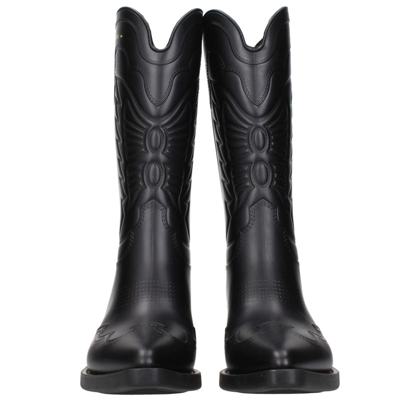 Black Cotton BootsDescription: The product with MPN KCI962RUB900 and code F84777 rubber in black is a boots designed by Christian Dior. It has features like side logo.Black Cotton Boots${tagsChristian DiorAulae Black Cotton Boots Christian DiorAulae Black