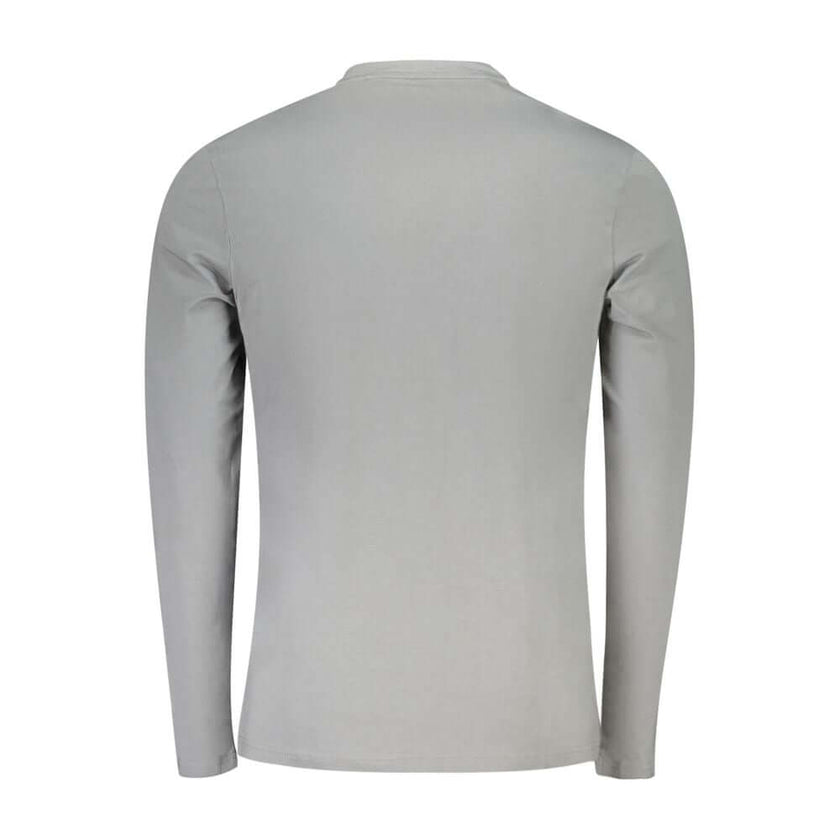 Gray Cotton Men T-ShirtIndulge in the seamless blend of luxury and conscience with Hugo Boss’s crew neck long-sleeved t-shirt. It boasts a sleek applique logo, asserting your style with conviction. Crafted from a sumptuous mix of organic cotton and a touc