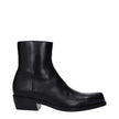Black Leather Ankle BootsDescription: The product with MPN 10161571A110841B00E and code F82950 leather in black is a ankle boots designed by Versace. It has features like side logo. Additional Info: Style: Casual Closing type: Zip Closure Shoe sole: Leath