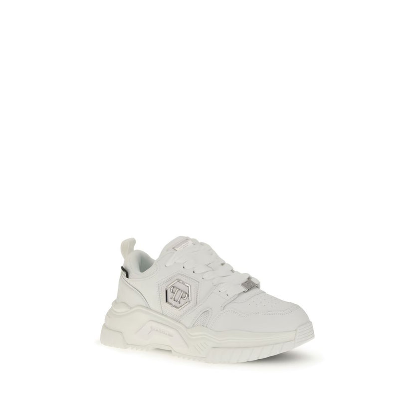 White Polyester Athletic SneakersNew Predator Sneakers by Philipp Plein add a bold and distinctive touch to your look with their bold design and quality materials. Made of a blend of synthetic leather and mesh, they feature a logo patch on the outer quart