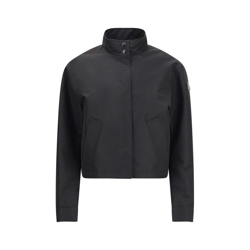 Black Polyester Full-Length JacketThe Krovanh Short Jacket from Moncler x EE72 by Edward Enninful combines technical design and refined elegance. Crafted from 3L technical polyester with a nylon laqué lining, it offers both comfort and durability. The pad
