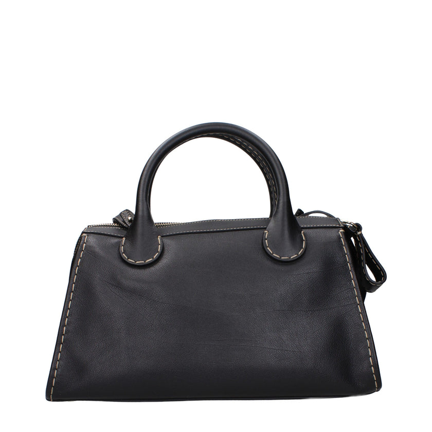 Black Leather HandbagDescription: The product with MPN CHC21WS450F43001 and code F84924 leather in black is a handbags designed by Chloé. It has features like intentionally distressed areas may vary, front logo, adjustable shoulder, removable shoulder.Bla