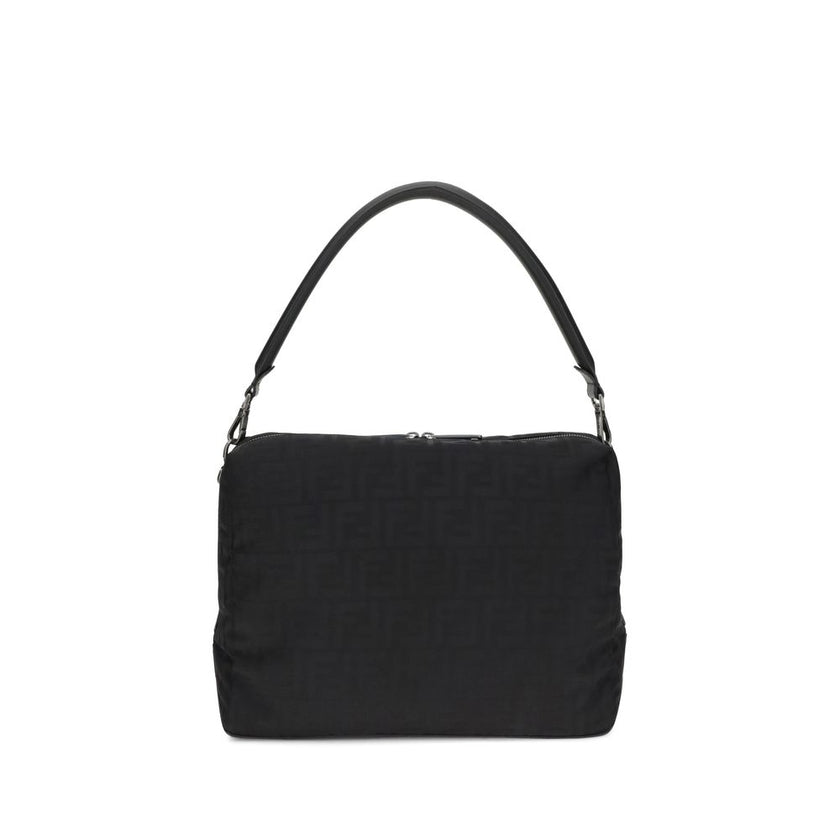 Black Polyamide Shoulder BagLui large Shoulder Bag by Fendi is an accessory with a contemporary design and soft construction, designed to combine style and functionality. Made of black padded FF nylon with a shiny, slightly embossed texture, it is finishe