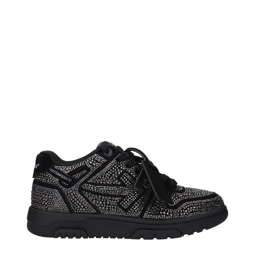 Black Leather SneakersDescription: The product with MPN OMIA189LEA0091010 and code F84966 suede in black is a sneakers designed by Off-White. It has features like front logo, side logo, back logo, front detail, rhinestone.Black Leather Sneakers${tagsOff-W