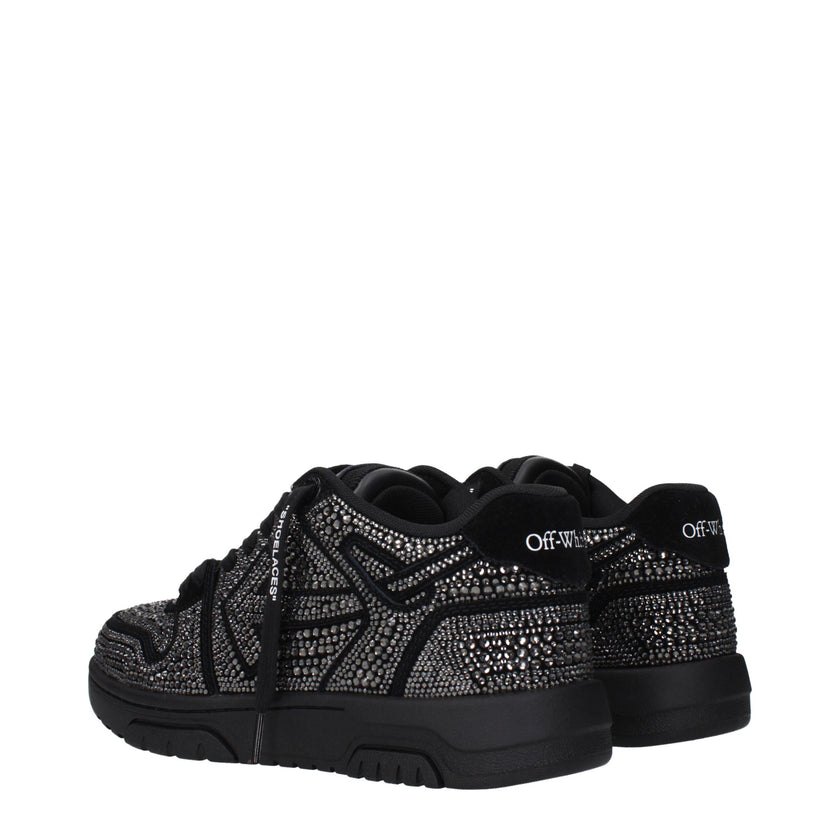 Black Leather SneakersDescription: The product with MPN OMIA189LEA0091010 and code F84966 suede in black is a sneakers designed by Off-White. It has features like front logo, side logo, back logo, front detail, rhinestone.Black Leather Sneakers${tagsOff-W