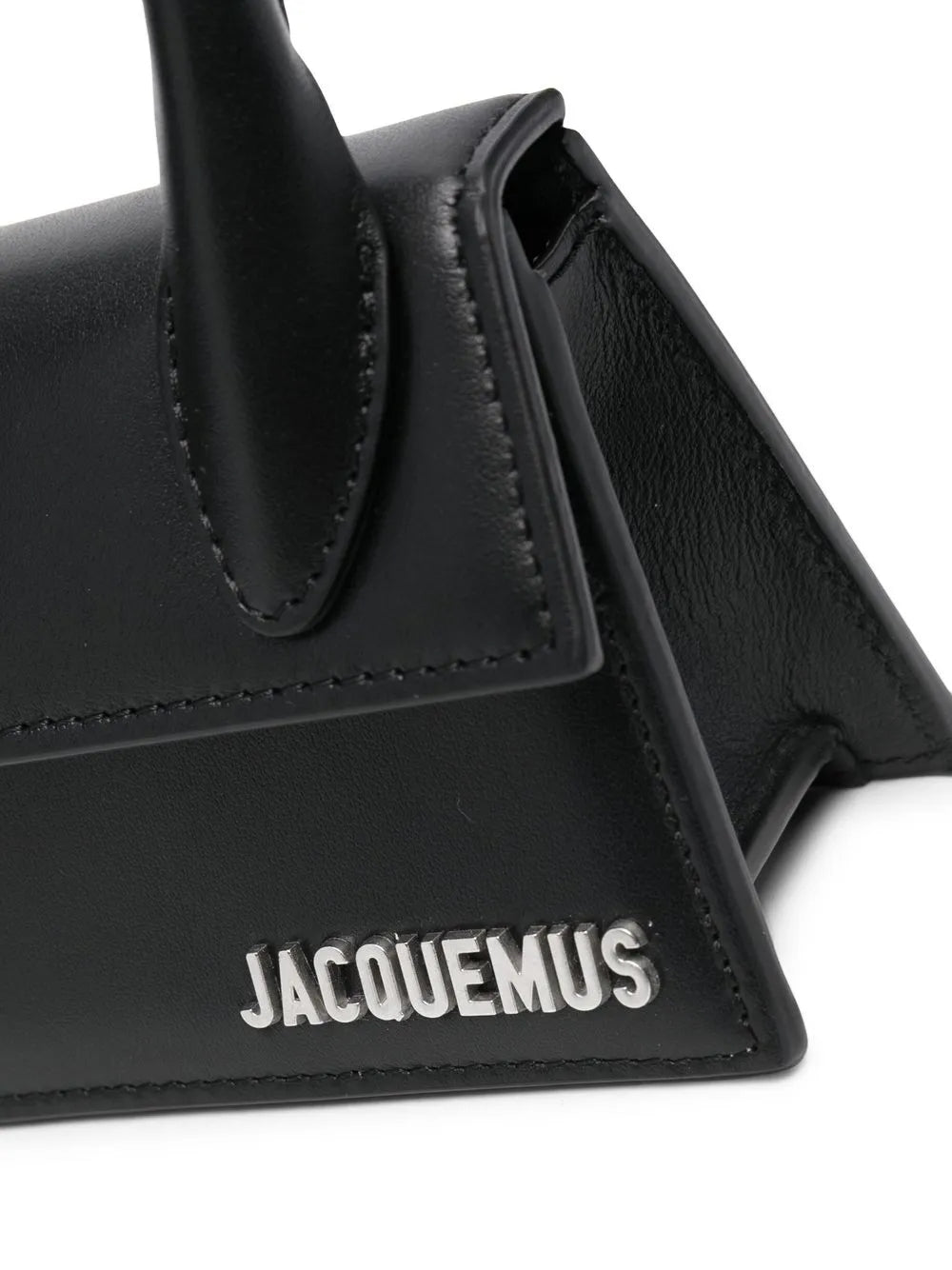 Black Le Chiquito Homme Crossbody BagJACQUEMUS Gorgeous brand new, 100% Authentic Jacquemus Le Chiquito Homme Crossbody Bag Model: 216BA001-3061-990 Color: Black with Silver Hardware – Reinforced handle – Magnetic flap closure – Removable long shoulder st