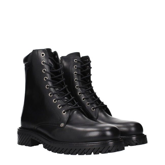 Black Leather Ankle BootsDescription: The product with MPN OMID025LEA0011010 and code F84974 leather in black is a ankle boots designed by Off-White. It has features like side logo, vintage effect, aged effect.Black Leather Ankle Boots${tagsOff-WhiteAulae