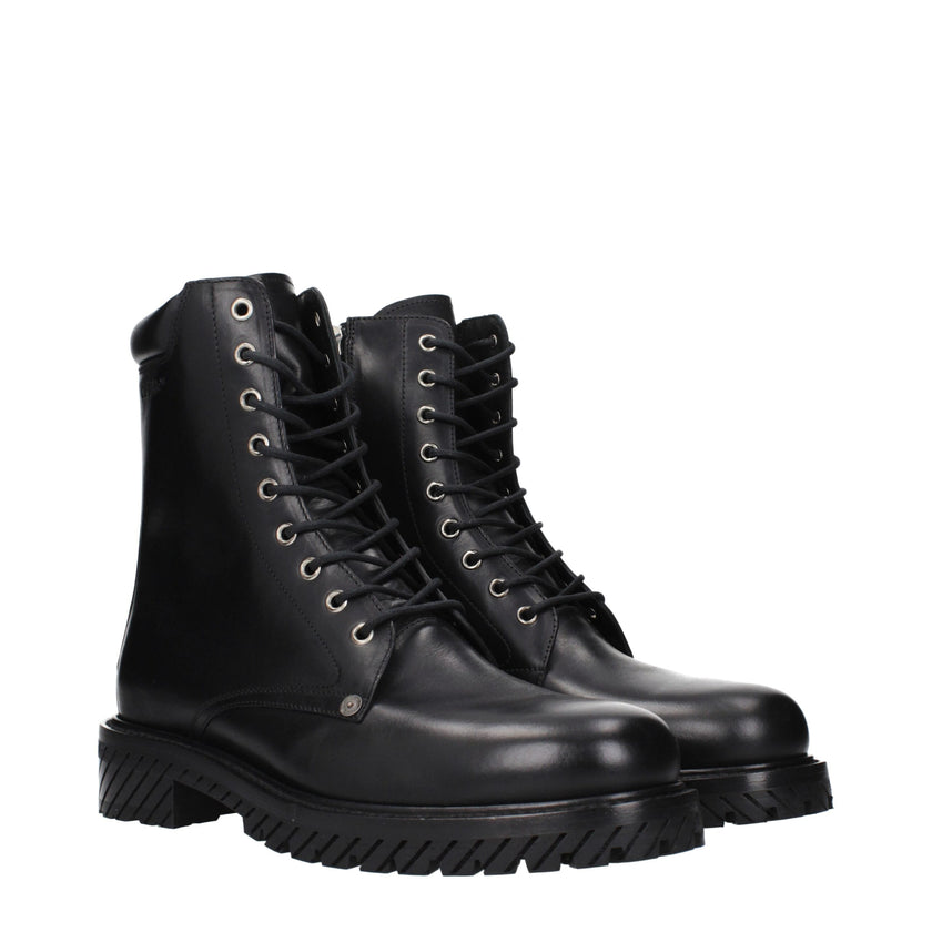 Black Leather Ankle BootsDescription: The product with MPN OMID025LEA0011010 and code F84974 leather in black is a ankle boots designed by Off-White. It has features like side logo, vintage effect, aged effect.Black Leather Ankle Boots${tagsOff-WhiteAulae