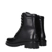 Black Leather Ankle BootsDescription: The product with MPN OMID025LEA0011010 and code F84974 leather in black is a ankle boots designed by Off-White. It has features like side logo, vintage effect, aged effect.Black Leather Ankle Boots${tagsOff-WhiteAulae