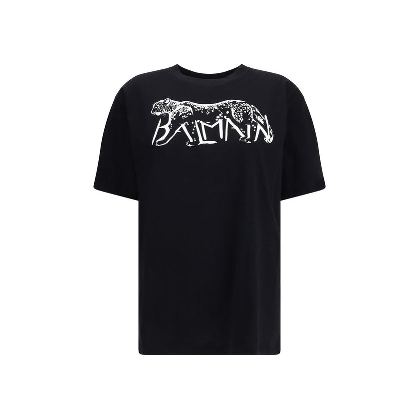 Black Cotton T-ShirtThe Balmain T-shirt is a bold piece that combines comfort with contemporary style. Crafted from soft cotton, it features an oversized fit, a round neckline, and short sleeves. The leopard print, enhanced by the brand’s iconic lettering