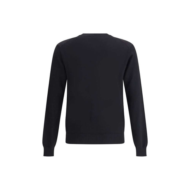 Black Fleece Wool SweatshirtVirgin wool Sweater by Fendi features a ribbed crew neck, cuffs and hem for a comfortable and defined fit. The zippered slit pocket adds a practical and modern touch, while the iconic embossed FF logo gives the garment a distin