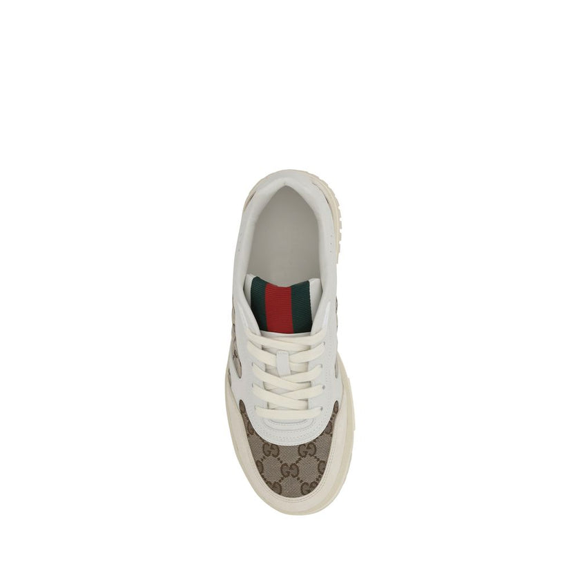 Multicolor Fabric Low Top SneakersRe-Web Sneakers by Gucci are a blend of urban style and sophistication, with distinctive details that recall the brand’s identity. The front lace-up closure ensures a comfortable and adjustable fit, while the brand’s icon