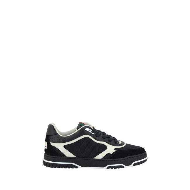 Re-Web SneakersRe-Web Sneakers by Gucci are a blend of urban style and sophistication, with distinctive details that recall the brand’s identity. The front lace-up closure ensures a comfortable and adjustable fit, while the brand’s iconic signature is app