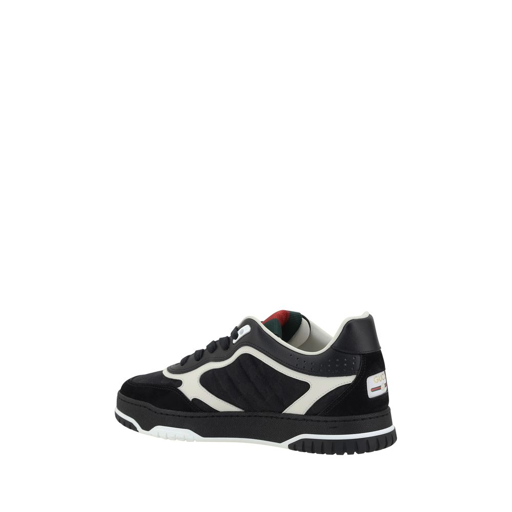 Re-Web SneakersRe-Web Sneakers by Gucci are a blend of urban style and sophistication, with distinctive details that recall the brand’s identity. The front lace-up closure ensures a comfortable and adjustable fit, while the brand’s iconic signature is app
