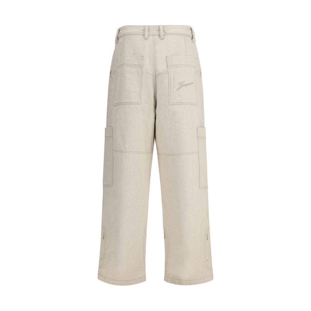 Beige Cotton Jeans DenimThe Carré de-Nîmes cargo Jeans bring a contemporary twist to a utility classic. Crafted from soft cotton and hemp denim, they feature a high waist with engraved metal button closure and belt loops. Wide, straight legs are reinforce