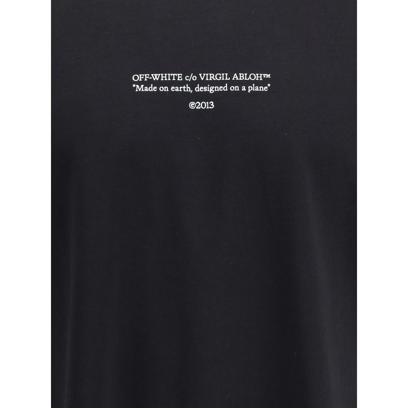 Black Cotton T-ShirtThe Statement Skate Short Sleeves Tee by Off-White is a quintessential staple of contemporary fashion. Crafted from premium Cotton, it features bold lettering across the front, embodying the brand’s distinctive and assertive style. Wit