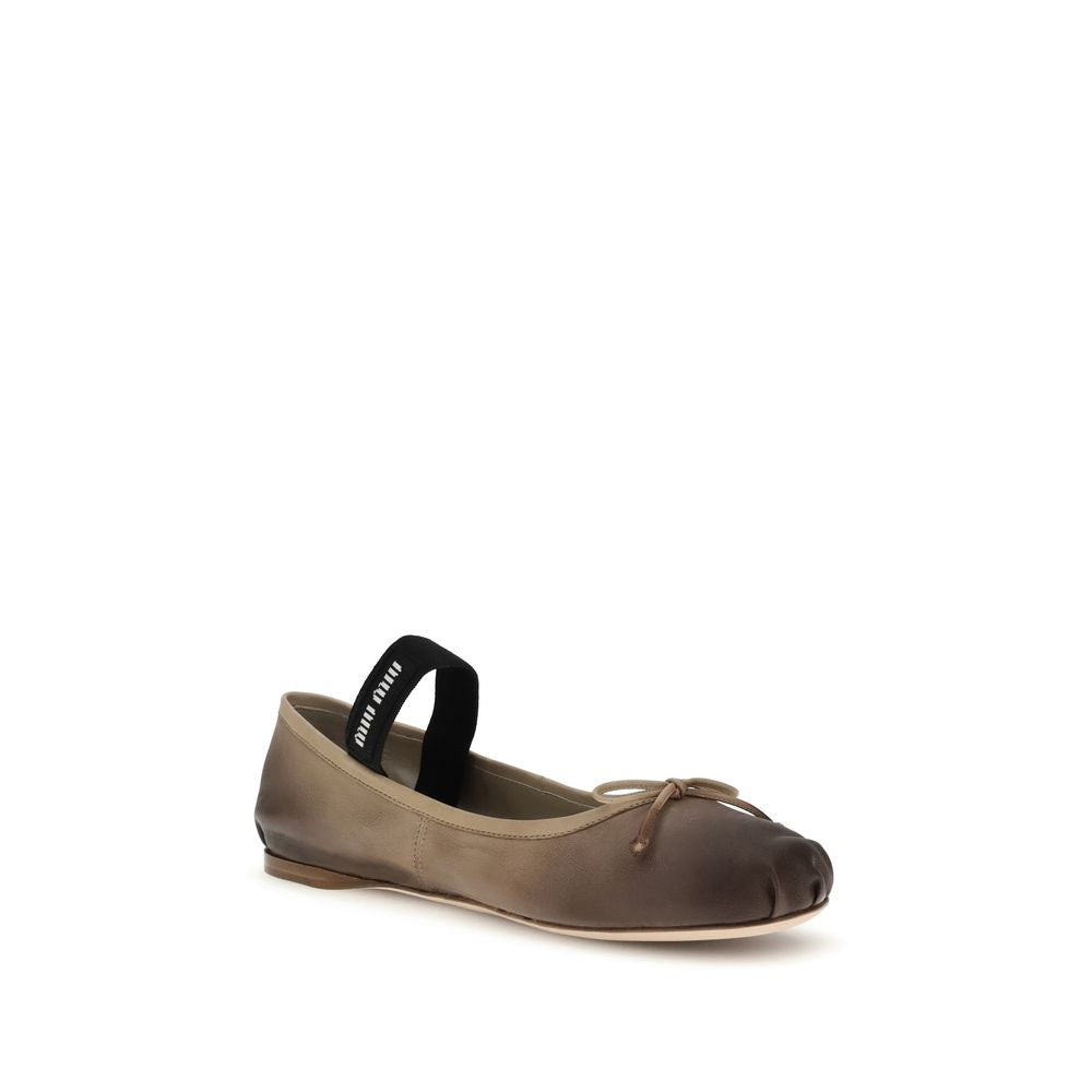 Brown Calf Leather Bos Taurus Ballet FlatsLeather Ballerinas by Miu Miu combine romantic elegance and contemporary style. The bow on the upper and the elastic waistband with knitted logo add a feminine and distinctive touch. The leather sole with rubber h