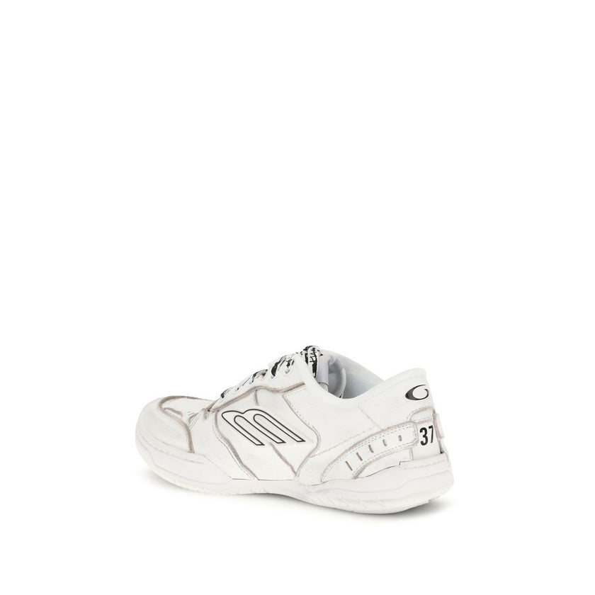 Hamptons Worn-out SneakersHamptons Worn-out Sneakers by Balenciaga reinterpret streetwear style with a medium-worn effect that lends character and originality. Twisted laces, exposed topstitching and raw-cut edges enhance the intentionally lived-in aesthe