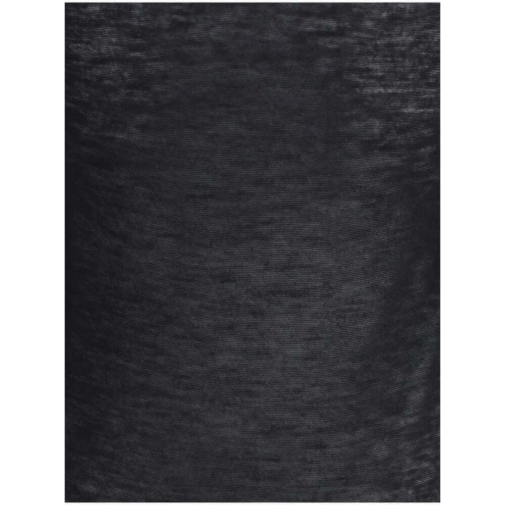 Black Cashmere Long Sleeve T-ShirtThe short-sleeved T-shirt in Cashmere and Silk by Saint Laurent is an essential piece that expresses refinement through simplicity. Featuring a classic crew neck and clean lines, it embraces the silhouette with the lightn