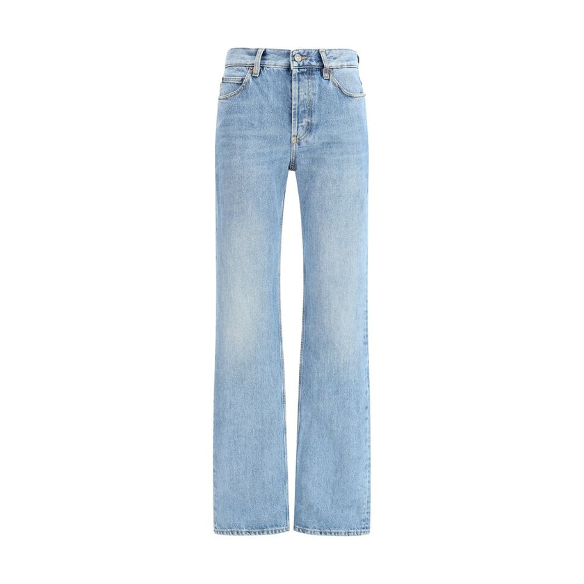 Light Blue Cotton Straight-Leg JeansThe NICO low-rise jeans in Bahamas denim by Saint Laurent bring timeless elegance to a casual icon. Crafted from certified cotton, they feature a classic five-pocket construction with straight leg and button fly. Belt l