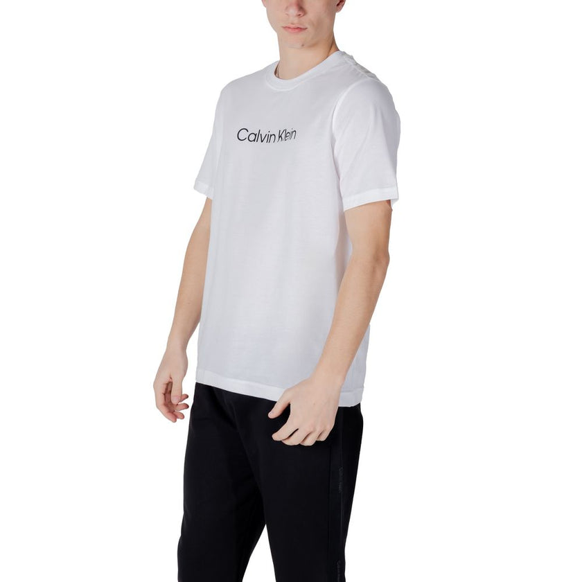 White Cotton T-ShirtThe Calvin Klein Sport GRAPHIC S/S LVGMS5K182 short-sleeve t-shirt for men is an essential piece for every modern man’s wardrobe. Made from a blend of 57% cotton, 38% polyester, and 5% elastane/lycra, this t-shirt provides exceptional