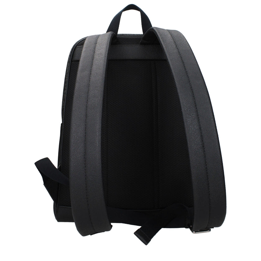 Black Fabric BackpackDescription: The product with MPN 37T5LLAB7BSTEELGREY and code F85036 fabric in black is a backpacks and bumbags designed by Michael Kors. It has features like logo, front logo, ipad/pc cases, back adjustable straps.Black Fabric Backp