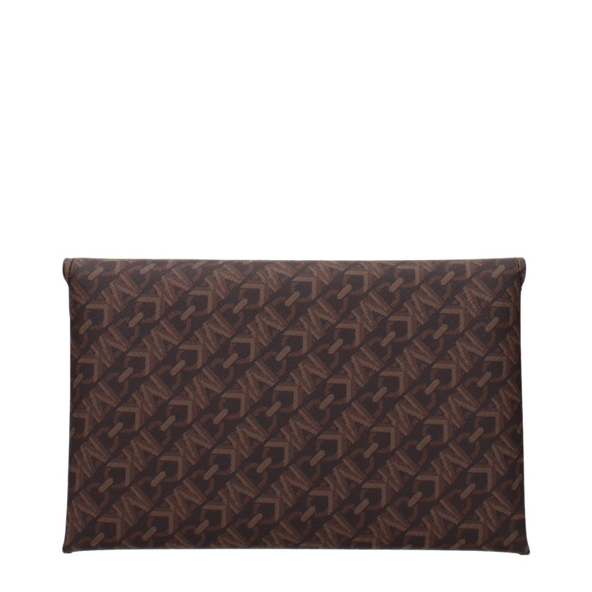 Brown Fabric Clutch BagDescription: The product with MPN 32F4T9JD7BBROWN and code F85040 fabric in brown is a clutches designed by Michael Kors. It has features like logo, 2 inner clutch removable.Brown Fabric Clutch Bag${tagsMichael KorsAulae Brown Fabri