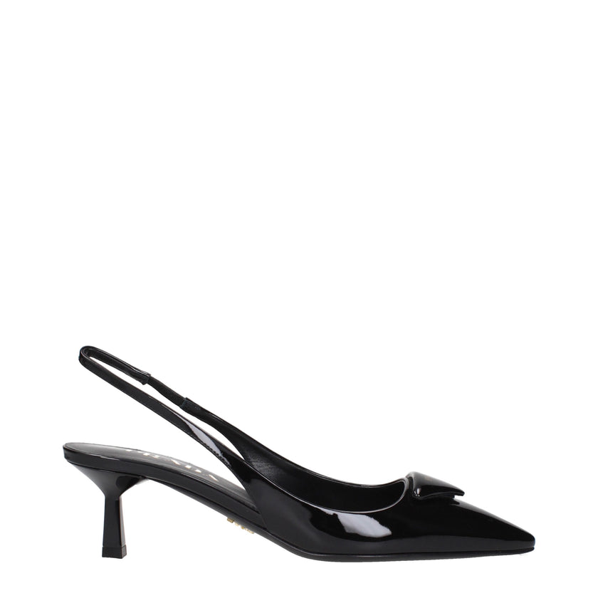 Black Leather Mid Heel PumpsDescription: The product with MPN 1I901MJHR055F0002 and code F84288 patent leather in black is a sandals designed by Prada. It has features like front logo.Black Leather Mid Heel Pumps${tagsPradaAulae Black Leather Mid Heel Pum